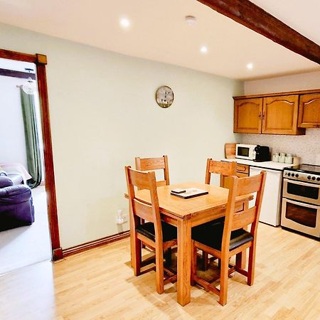 The Old Wash Kitchen - Charming Character Cottage In Holmfirth, Yorkshire Экстерьер фото