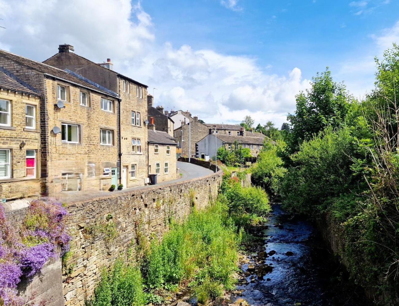 The Old Wash Kitchen - Charming Character Cottage In Holmfirth, Yorkshire Экстерьер фото